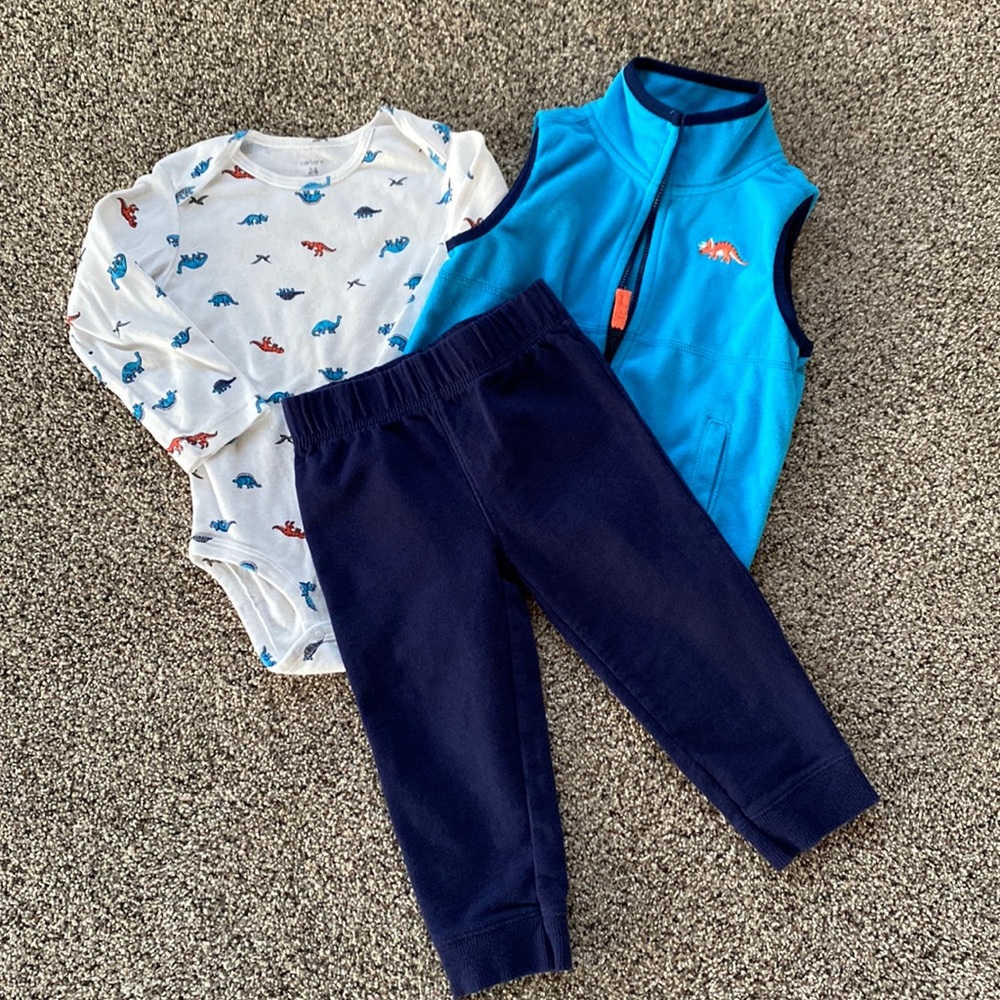 Carter’s 24 Month Boy’s Blue Dinosaur Fleece Vest outfit